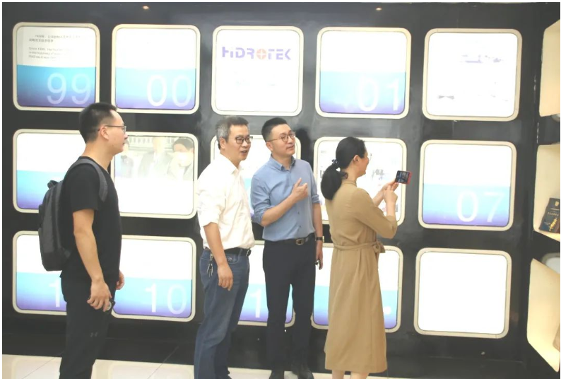 6343da5febd70.png 4.png